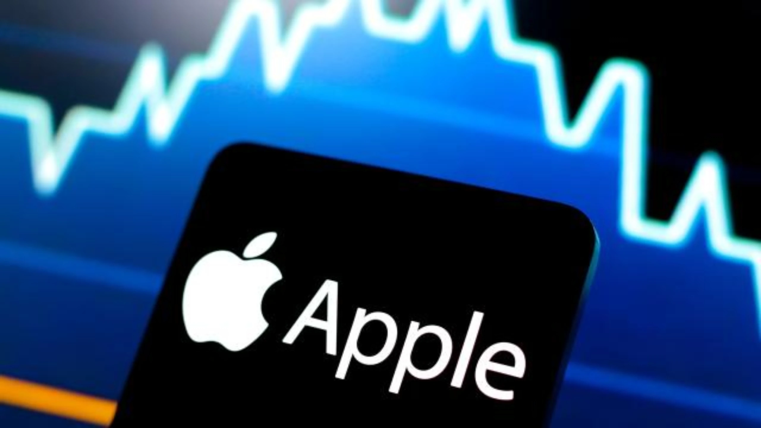 Apple shares Drop 3% Amid Tariff Turmoil and Investor Fears