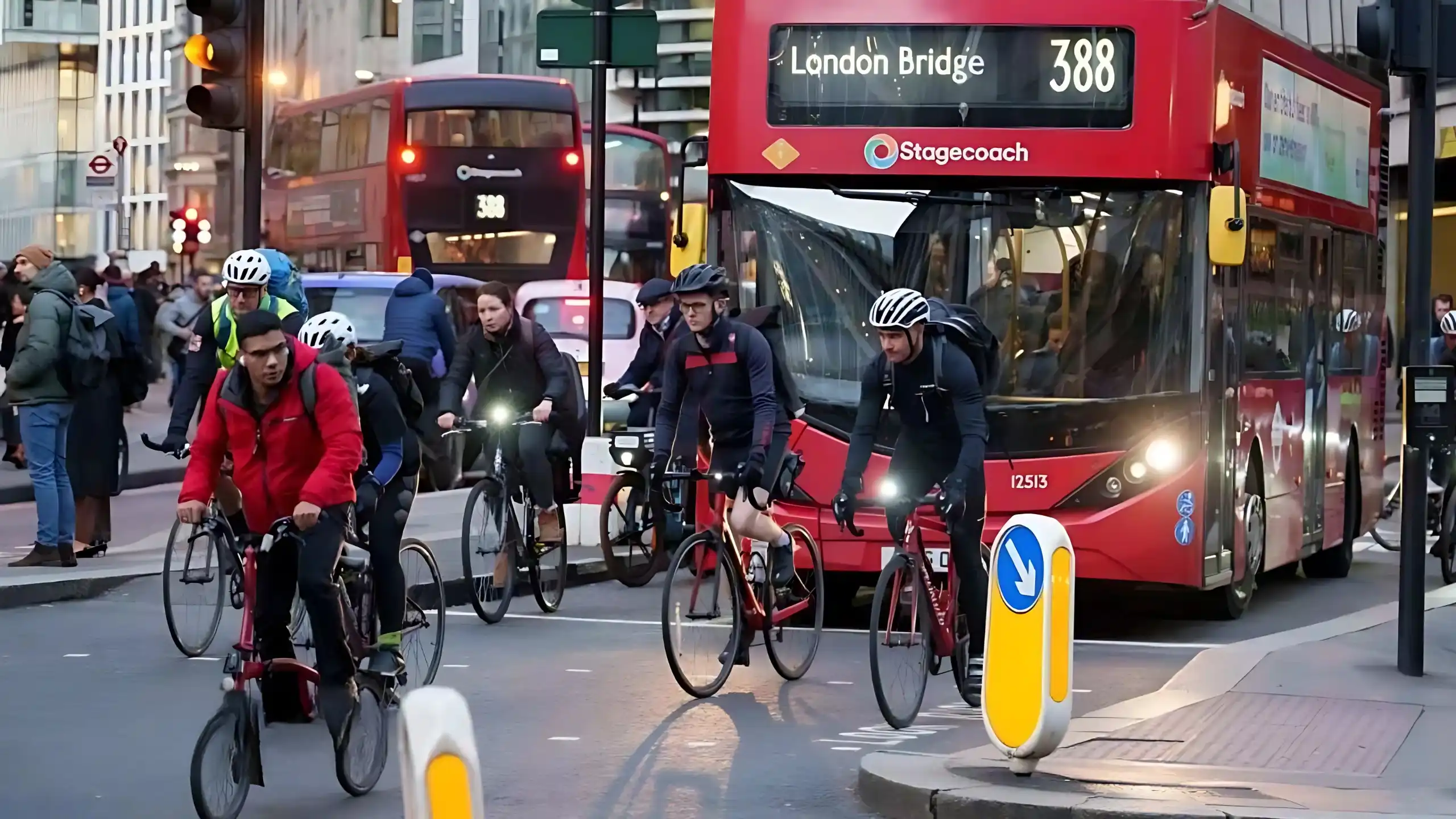 City of London Sees 50% Surge in Cyclists in Just Two Years: Air Quality and Commutes Get a Boost