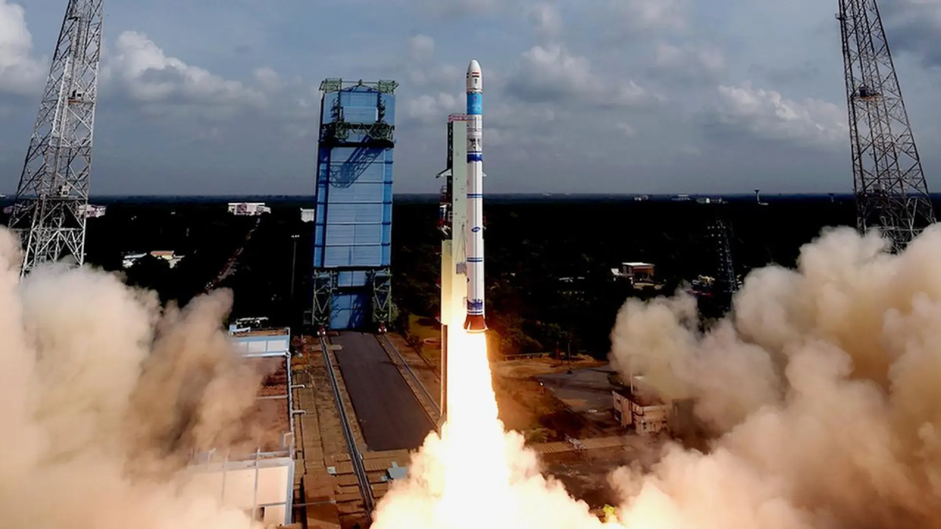 HAL Bags Deal to Build Small Satellite Launch Vehicles