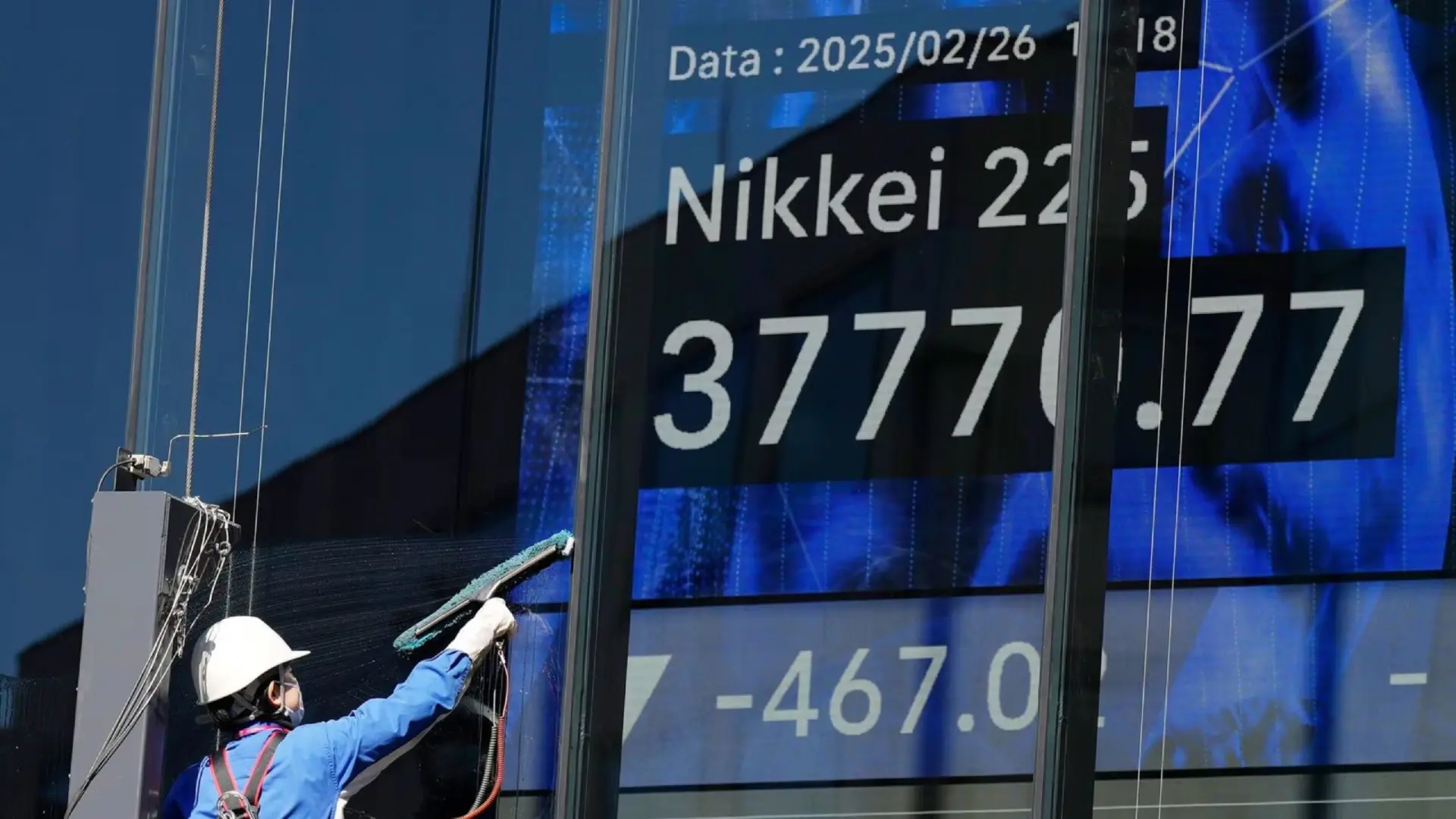 Asian Stocks Rise on Trade Deal Optimism, Nikkei Nears Record