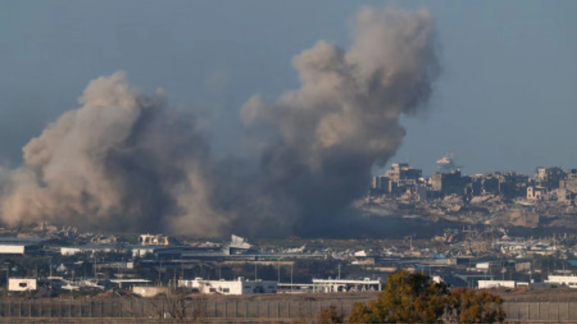 “Make the Deal”? Israel’s Fierce Gaza Strikes Undercut Ceasefire Hopes as Death Toll Rises