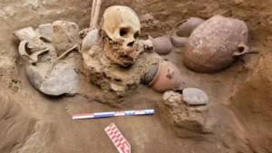 Ancient Pre-Hispanic Grave Discovered Beneath Lima Street
