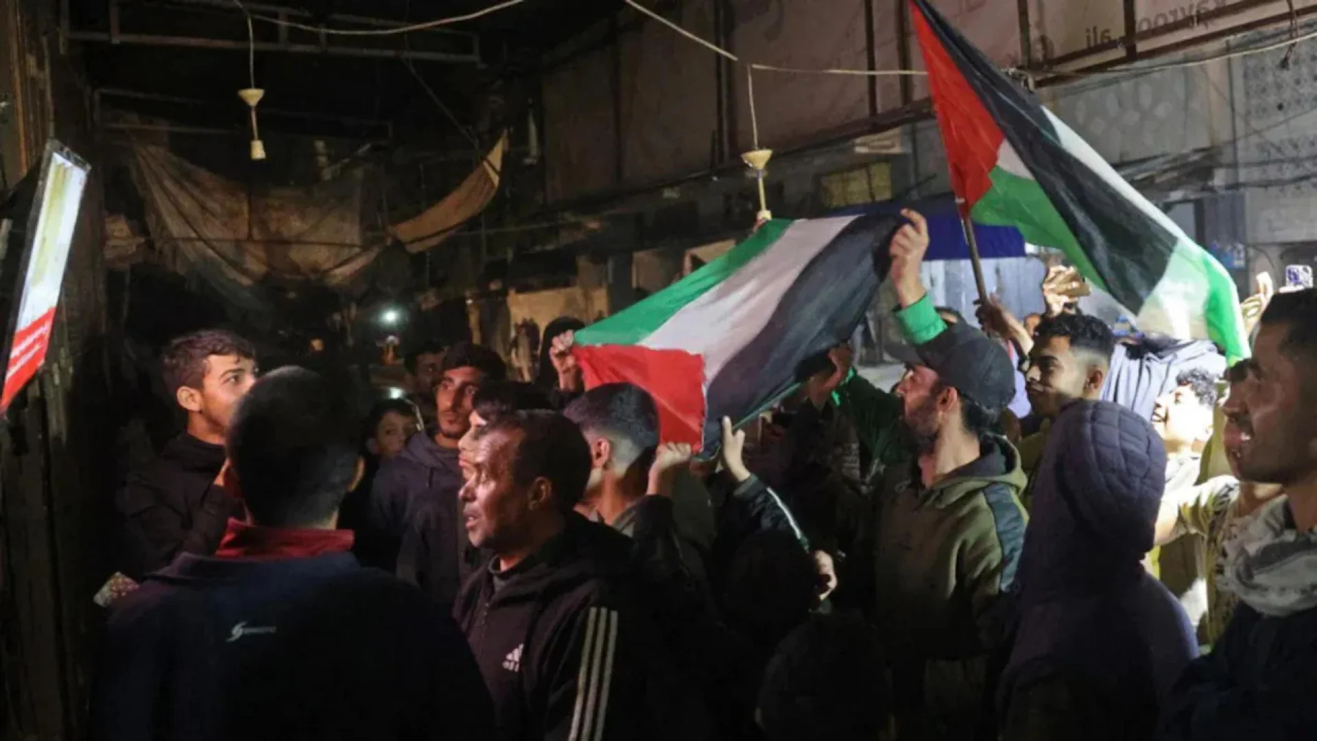 Hamas Offers Hostage Aid in Exchange for Ceasefire and Corridors